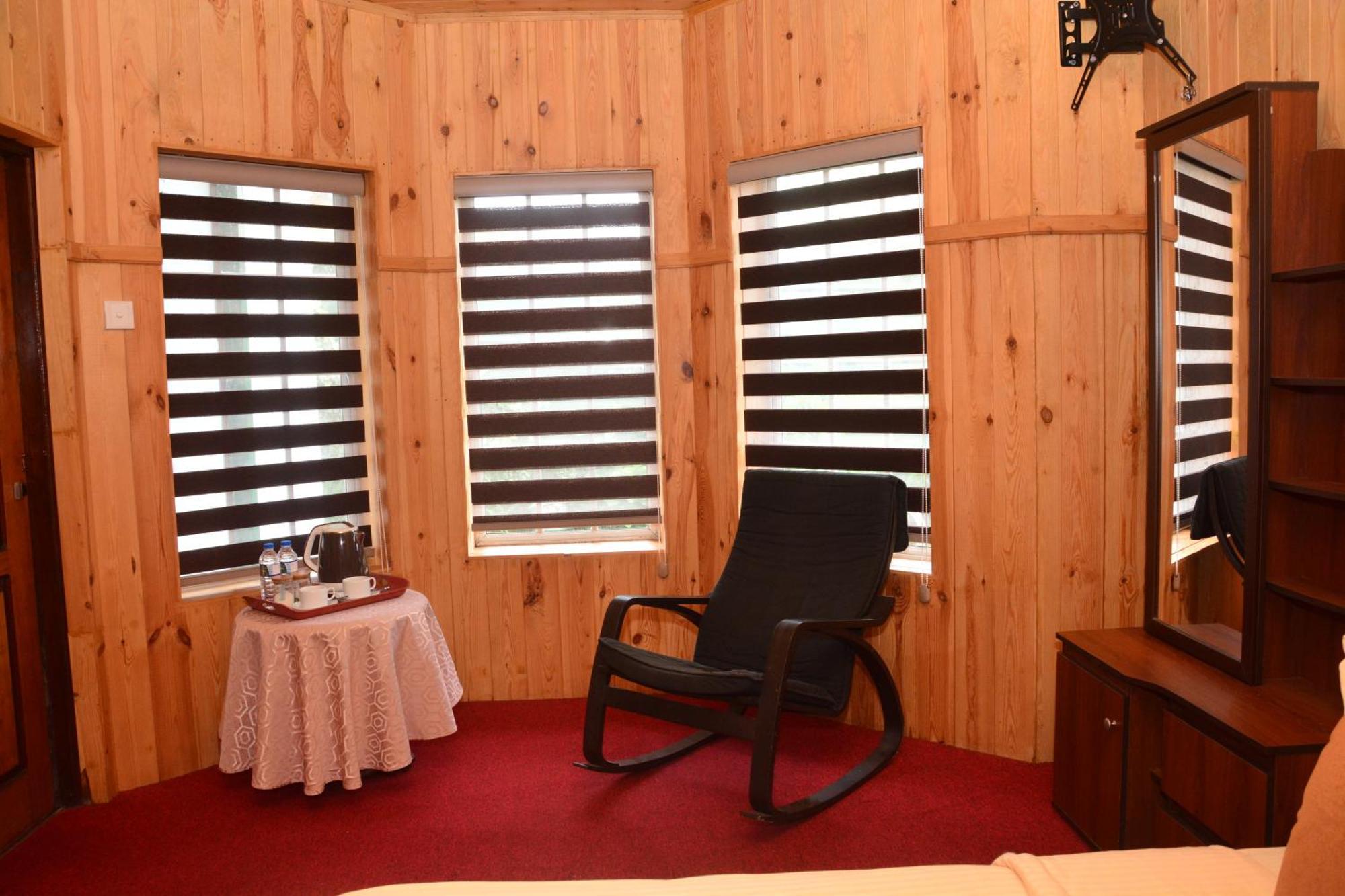 The Fern Inn Нувара-Элия Экстерьер фото