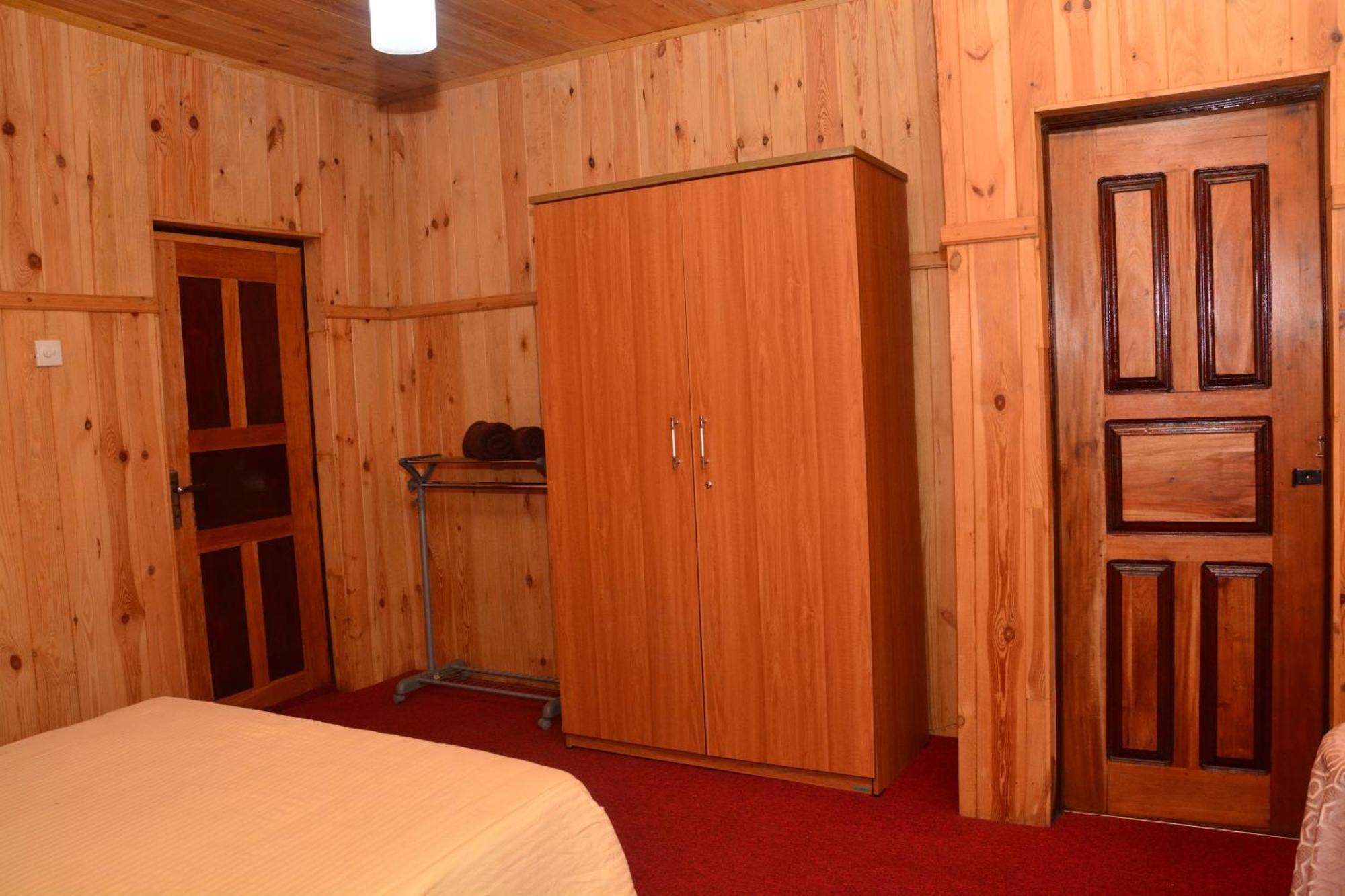 The Fern Inn Нувара-Элия Экстерьер фото
